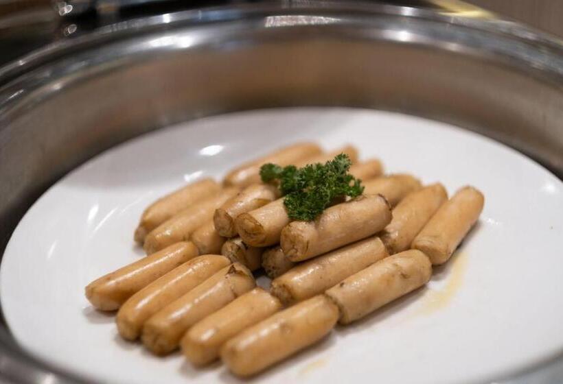 Отель Oakwood Merdeka Bandung