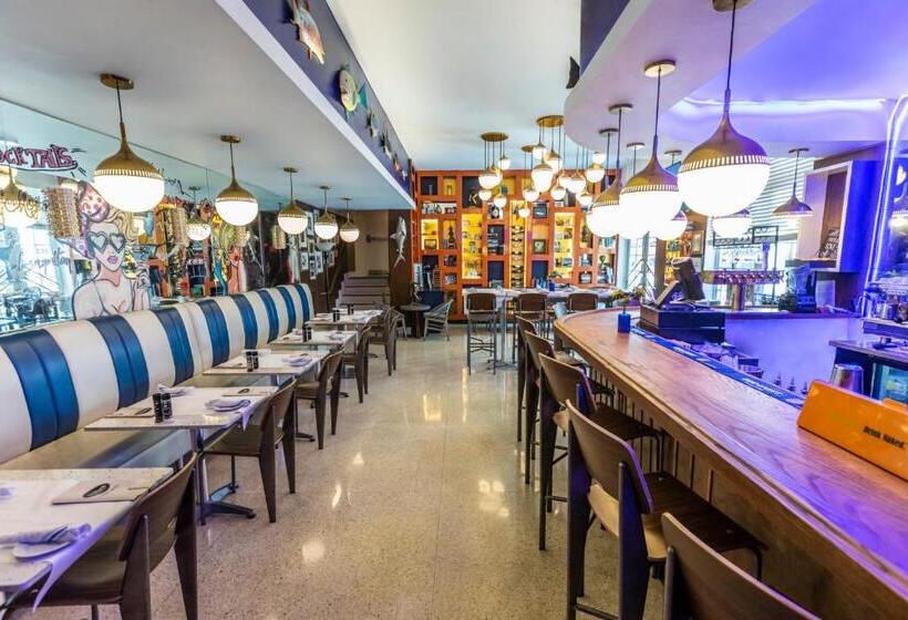 Oceanside Hotel And Suites