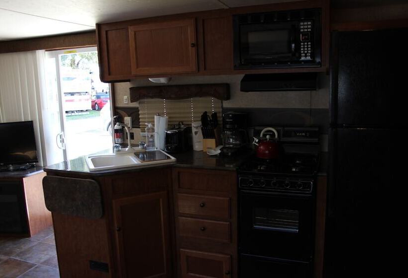 فندق Orange City Rv Resort