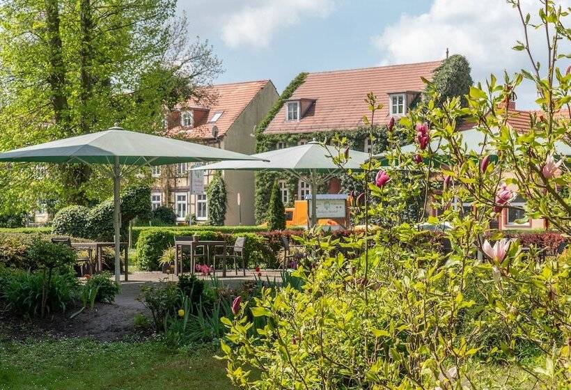 Parkhotel Neustadt Garni