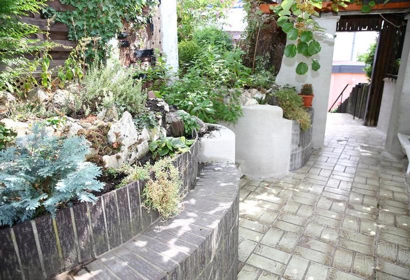 Отель Pension Weinberg Mit Landhaus Nizza