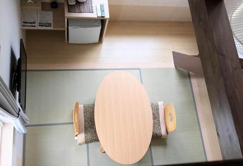 Petit Hotel Blanc Fleur