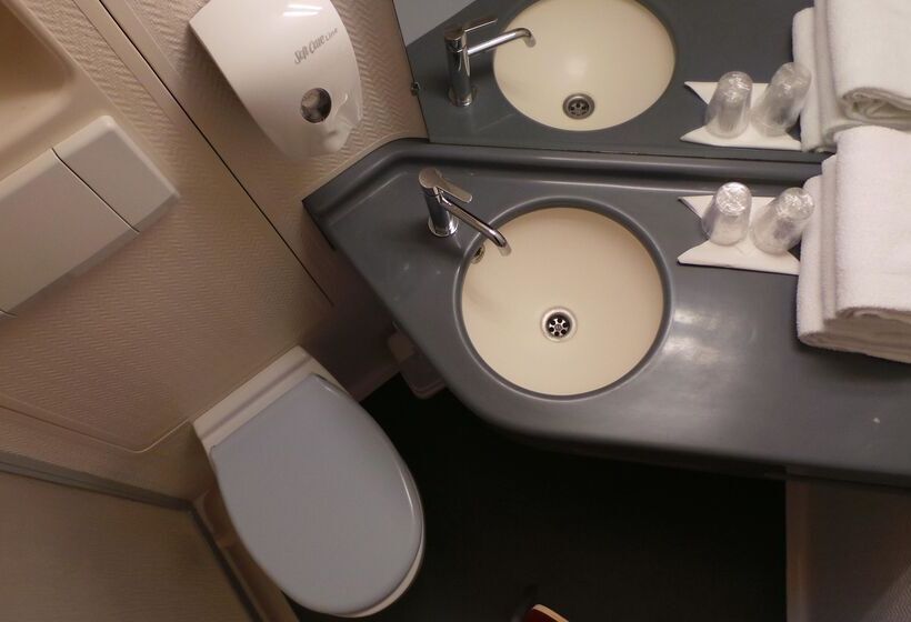 בית מלון כפרי Premiere Classe Amiens