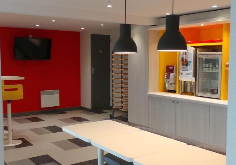 בית מלון כפרי Premiere Classe Amiens