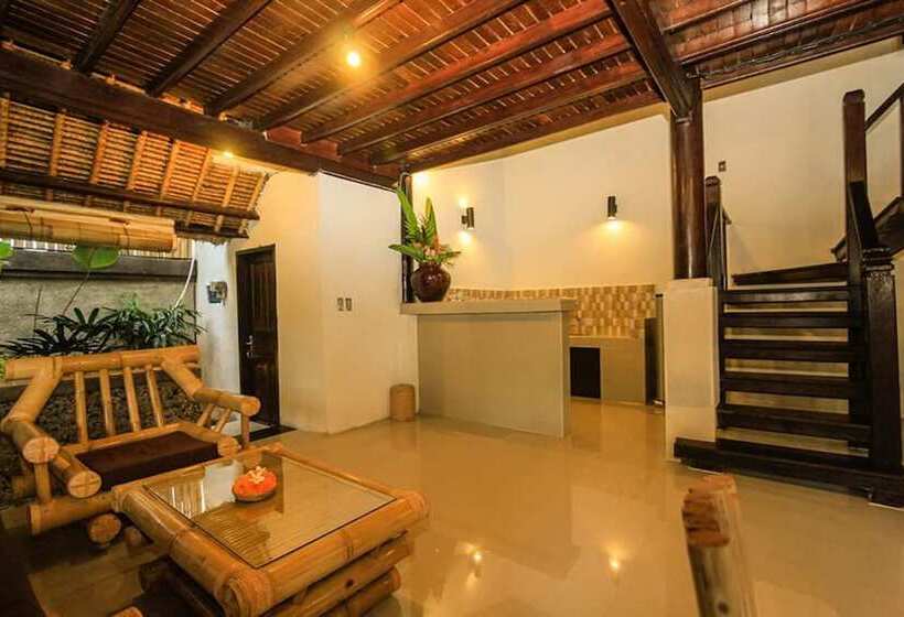 בית מלון כפרי Radiant Jepun Villa