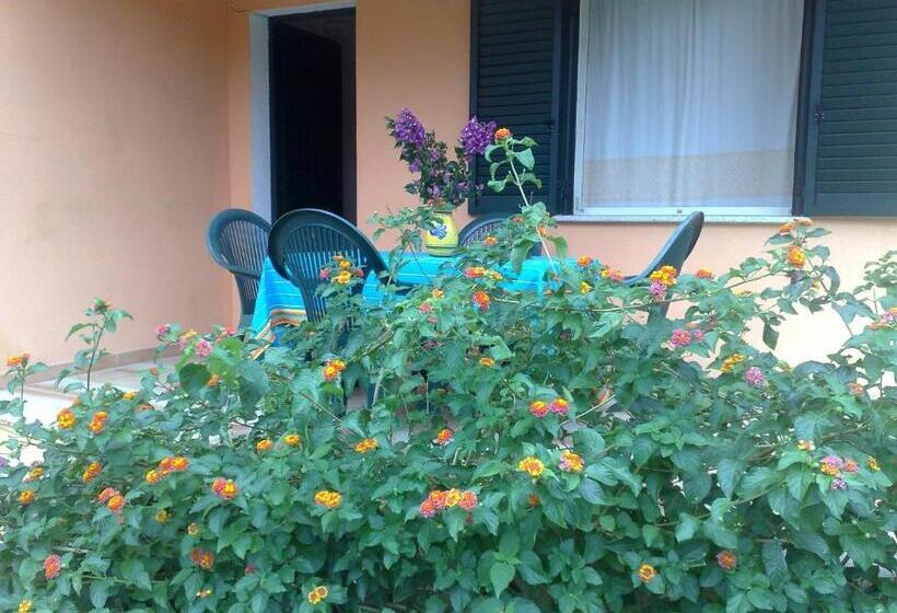 فندق Residence La Pineta