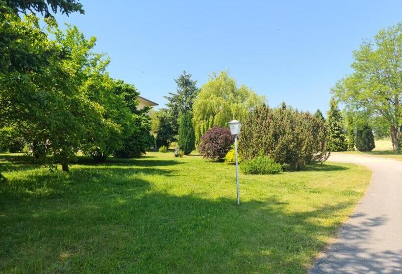 Отель Restaurant Am Worns Berg