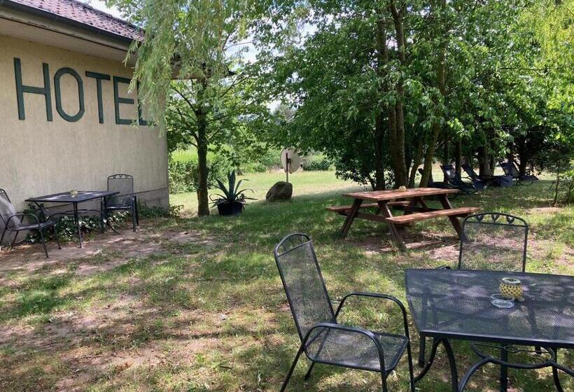 Отель Restaurant Am Worns Berg