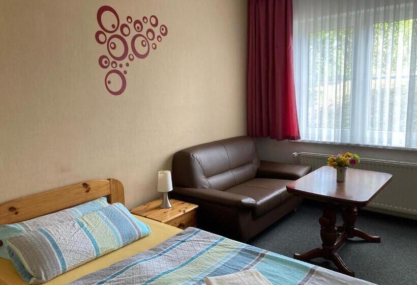 Отель Restaurant Am Worns Berg