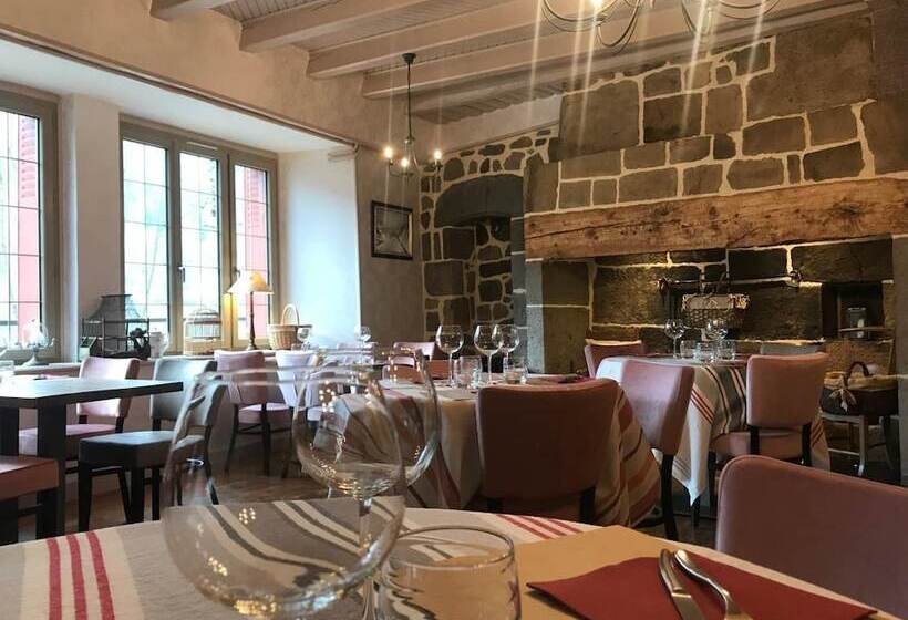 فندق Restaurant Du Plomb Du Cantal
