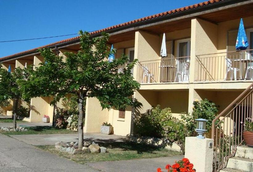 בית מלון כפרי Scopa Rossa