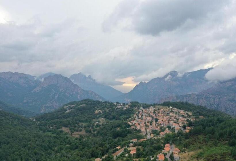 בית מלון כפרי Scopa Rossa