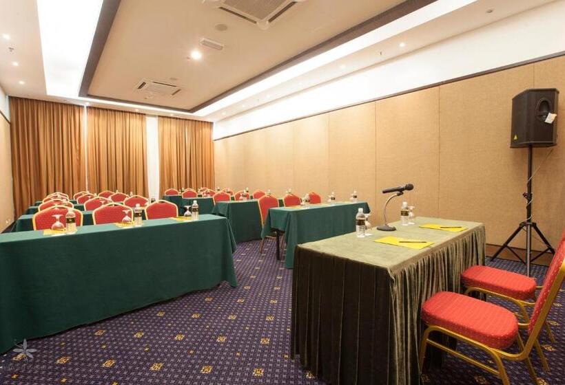 فندق Seri Malaysia Lawas