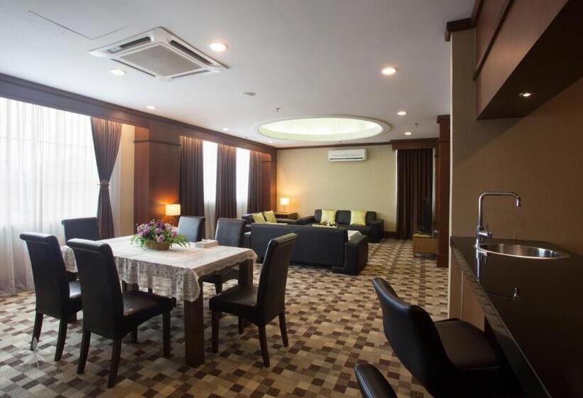 فندق Seri Malaysia Lawas