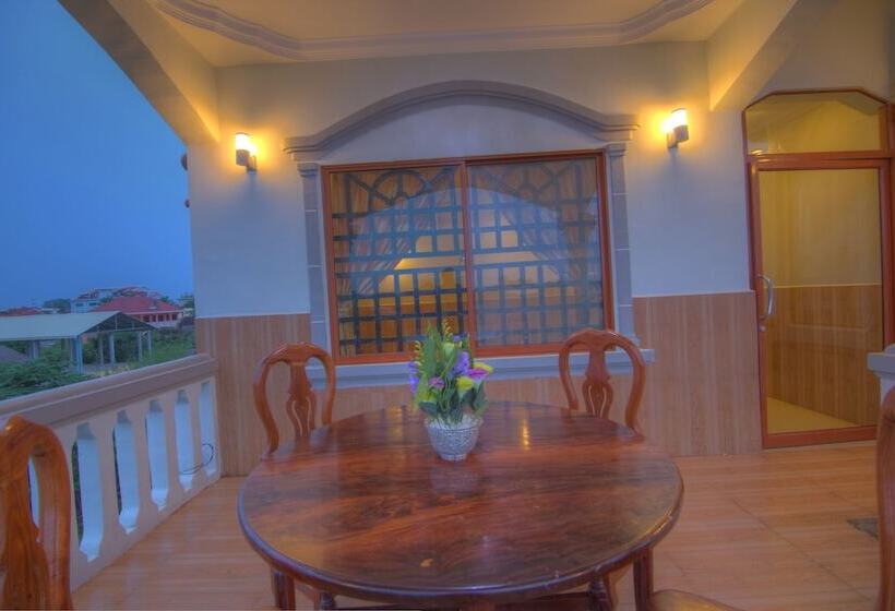 ホテル Serkirin Mary Angkor Villa