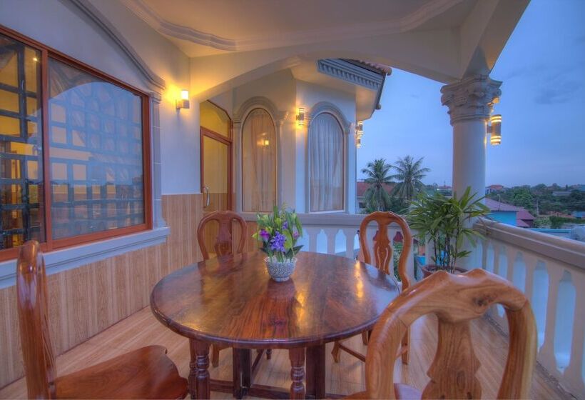 ホテル Serkirin Mary Angkor Villa