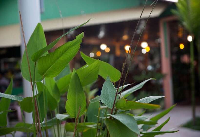 ホテル Serkirin Mary Angkor Villa