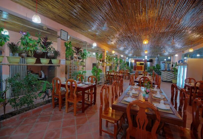 ホテル Serkirin Mary Angkor Villa