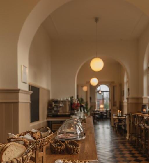 Отель Stationen