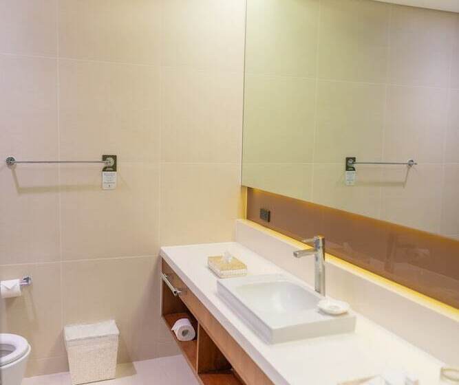 בית מלון כפרי The Bayleaf Cavite