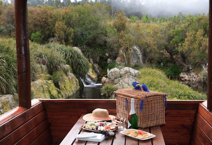 ホテル The Fernery Lodge & Spa