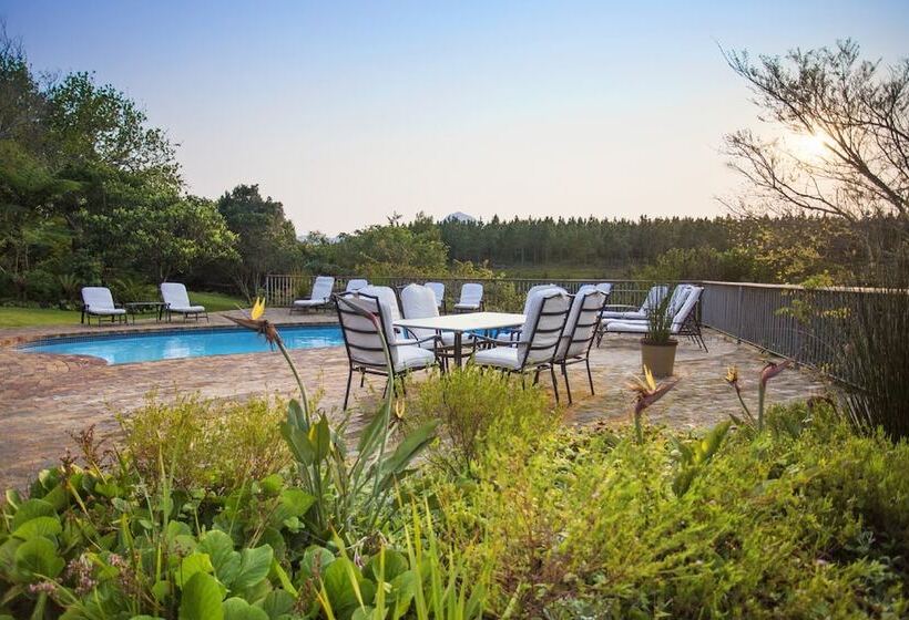 ホテル The Fernery Lodge & Spa