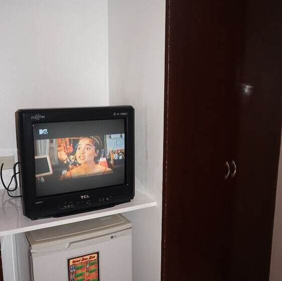 هتل Urban Travellers