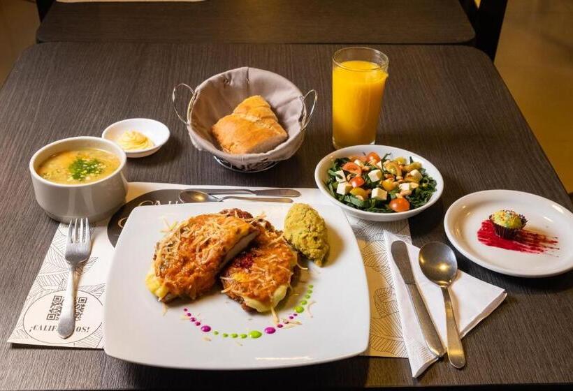 Отель Virrey Central