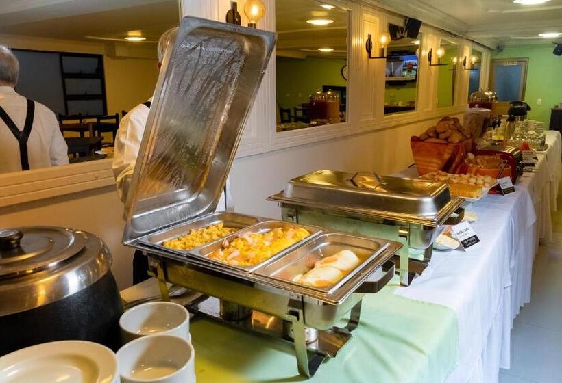 Отель Virrey Central