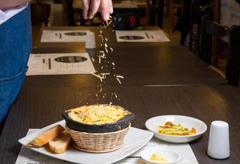 Отель Virrey Central