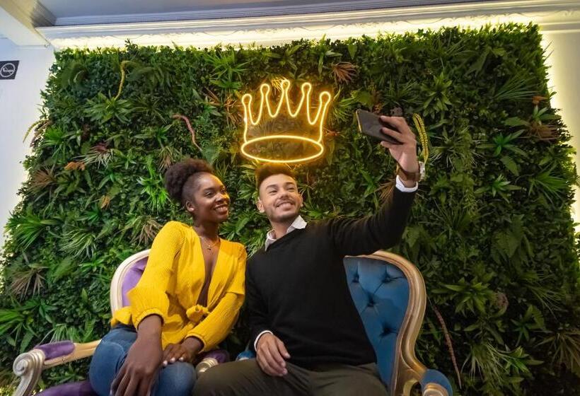 Отель Virrey Central