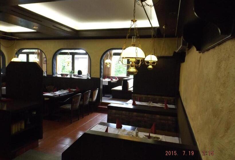 Отель Ziegenkrug Schweriner Tor