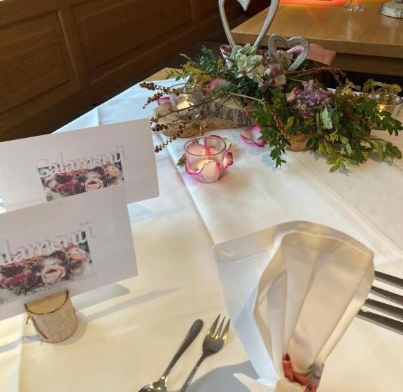 酒店 Zur Neuen Post Landgasthof