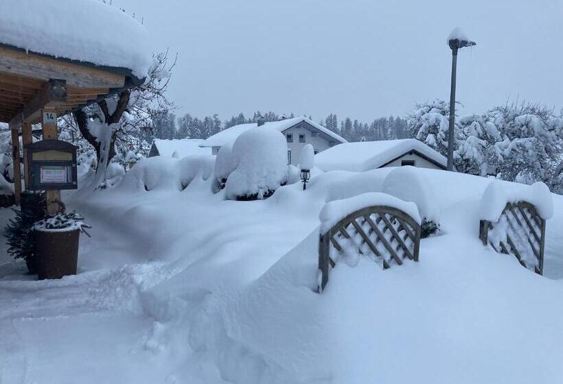 Отель Zur Neuen Post Landgasthof