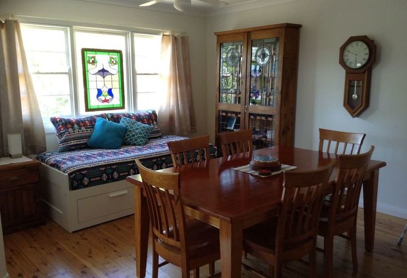 House On The Hill  Hunter Valley