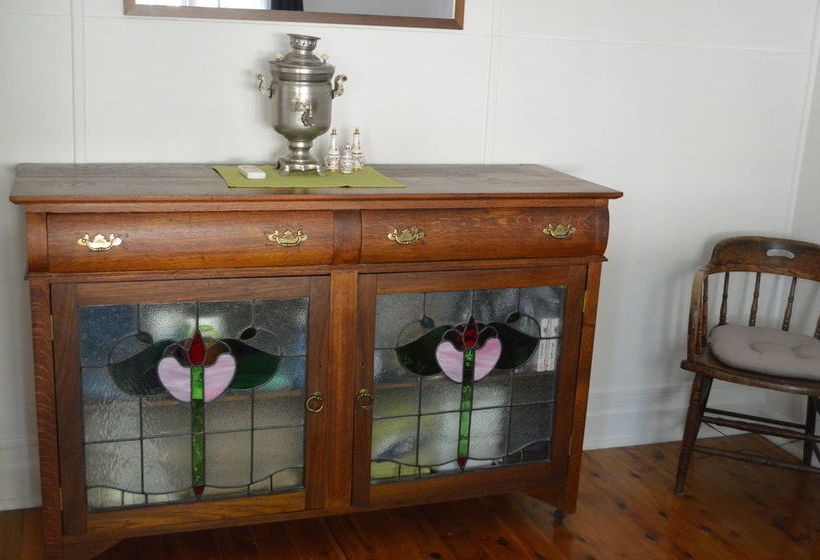 House On The Hill  Hunter Valley