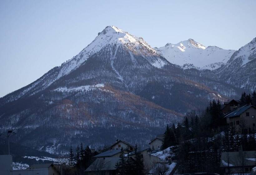 Langley Hotel La Vieille Ferme