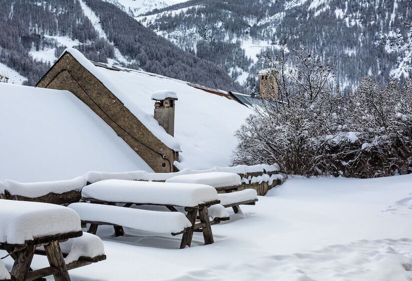 Langley Hotel La Vieille Ferme