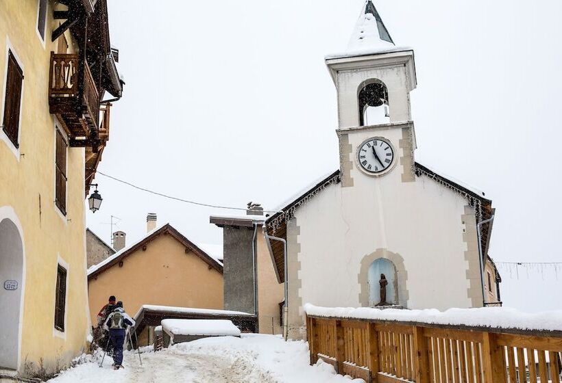 Langley Hotel La Vieille Ferme
