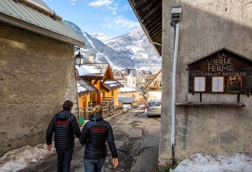 Langley Hotel La Vieille Ferme