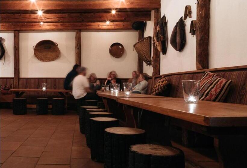 Langley Hotel La Vieille Ferme