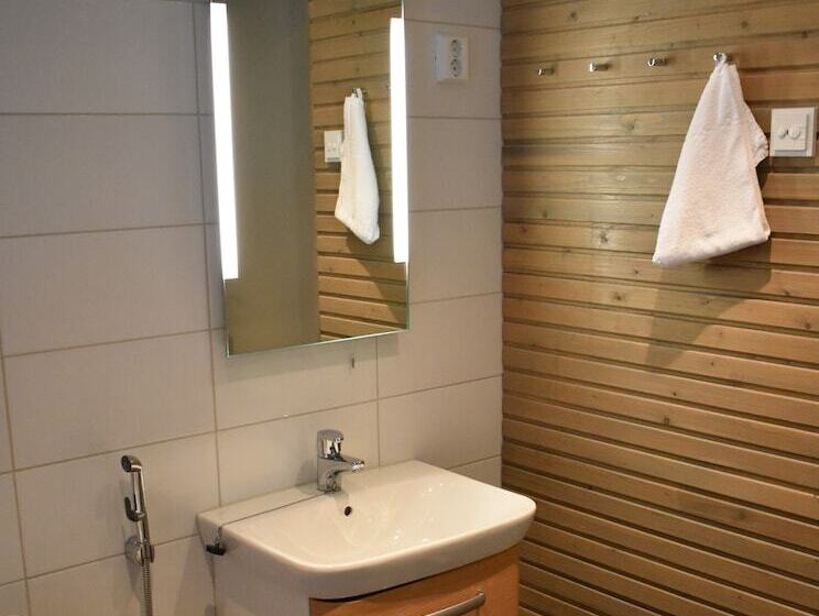 Levi Suites Unna Mànnu