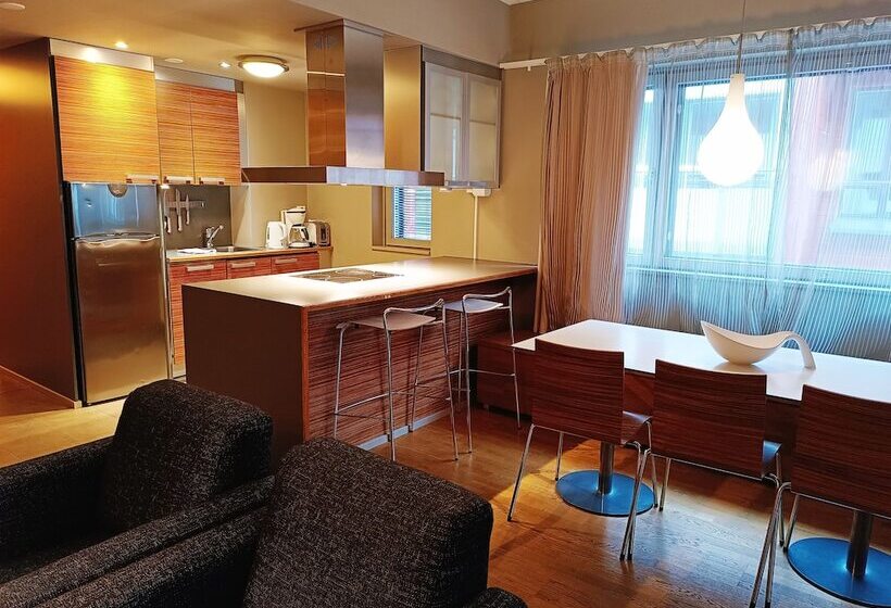 Levi Suites Unna Mànnu