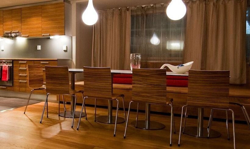 Levi Suites Unna Mànnu