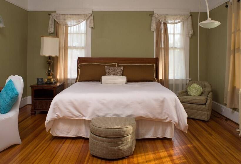 Morgan And Wells Bed And Breakfast