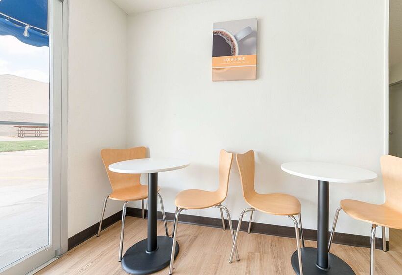 Motel 6new Iberia, La