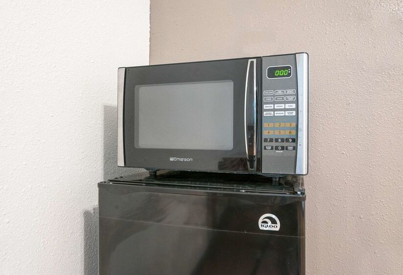 Motel 6new Iberia, La