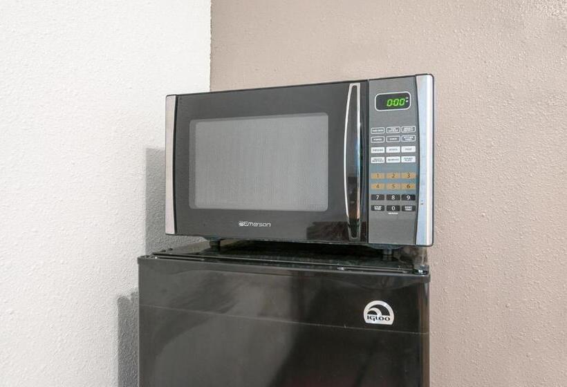 Motel 6new Iberia, La