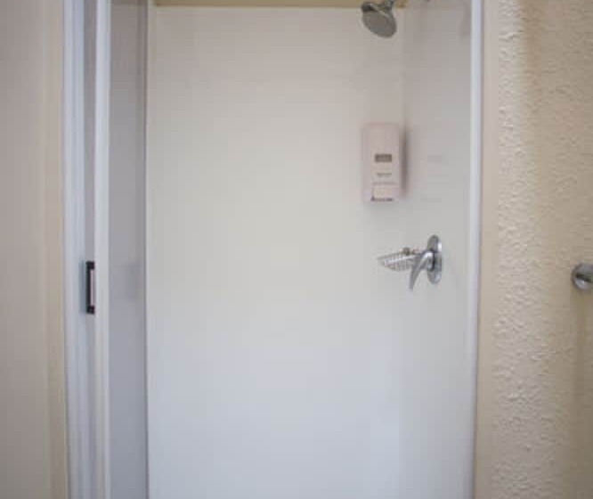 فندق على الطريق Bennetts Thermal Motor Inn