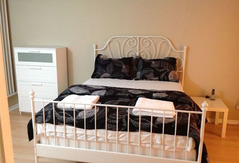 Oxford Furnished Apartments, Mississauga